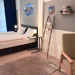 Kangarooms - Schlachte Weserpromenade ブレーメン