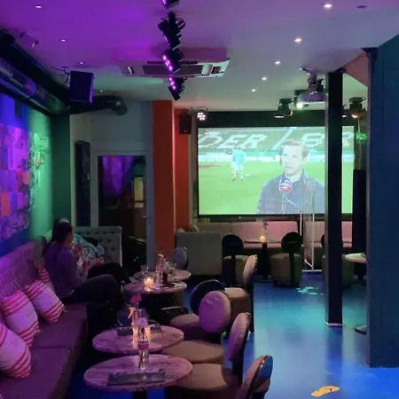 ホテル Kangarooms - Schlachte Weserpromenade 3*